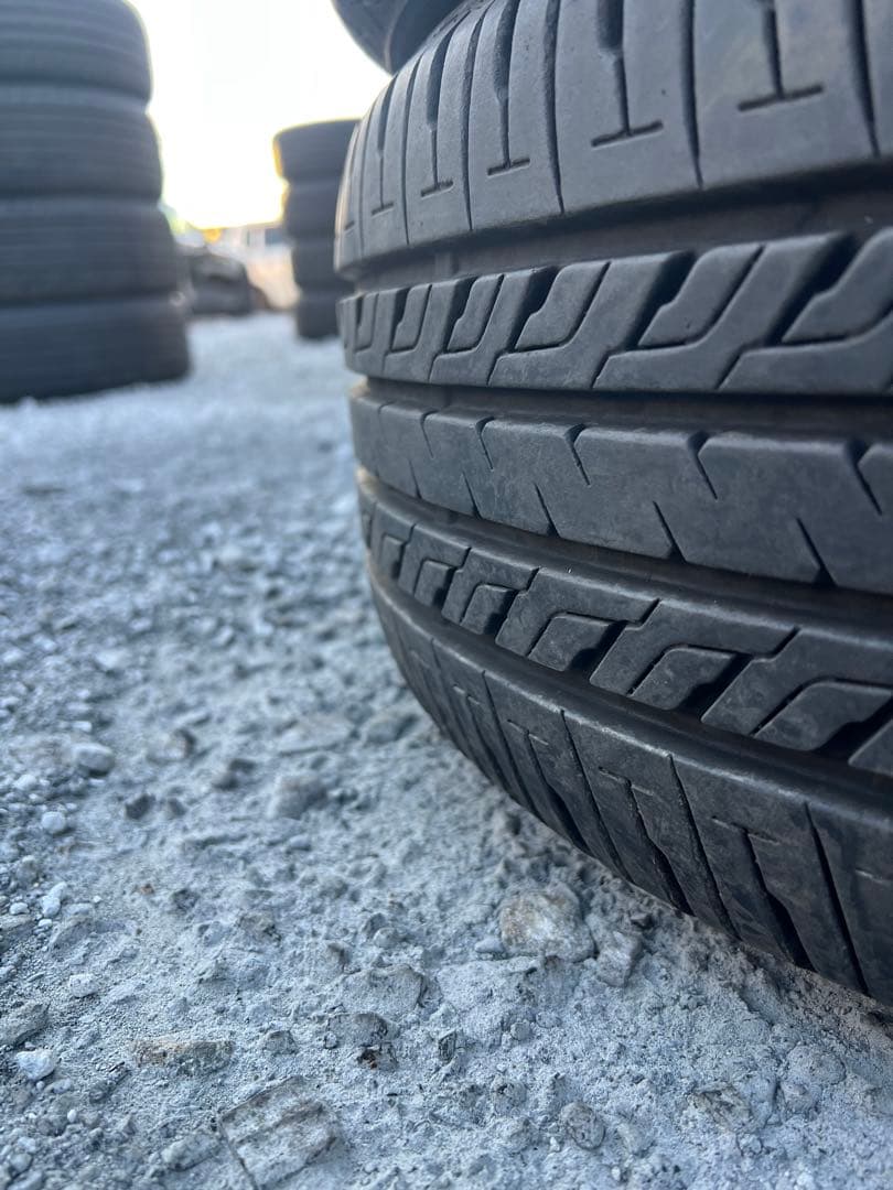 セイバーリング　sl201 215/50r17 23年製