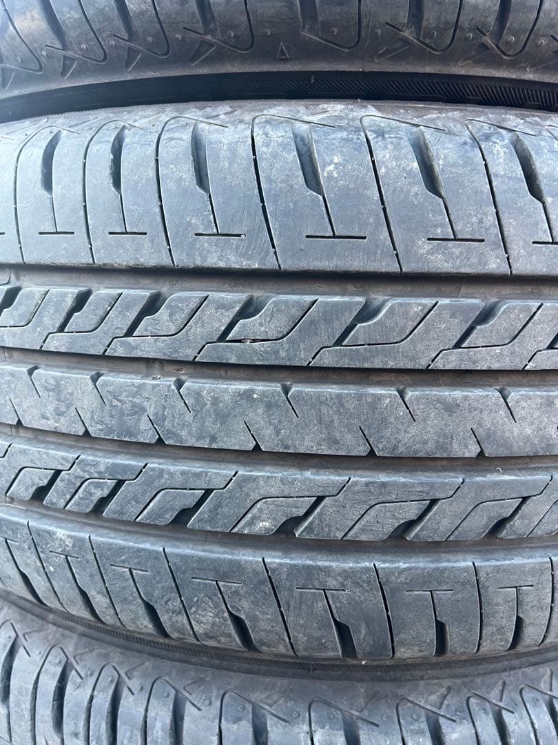 セイバーリング　sl201 215/50r17 23年製