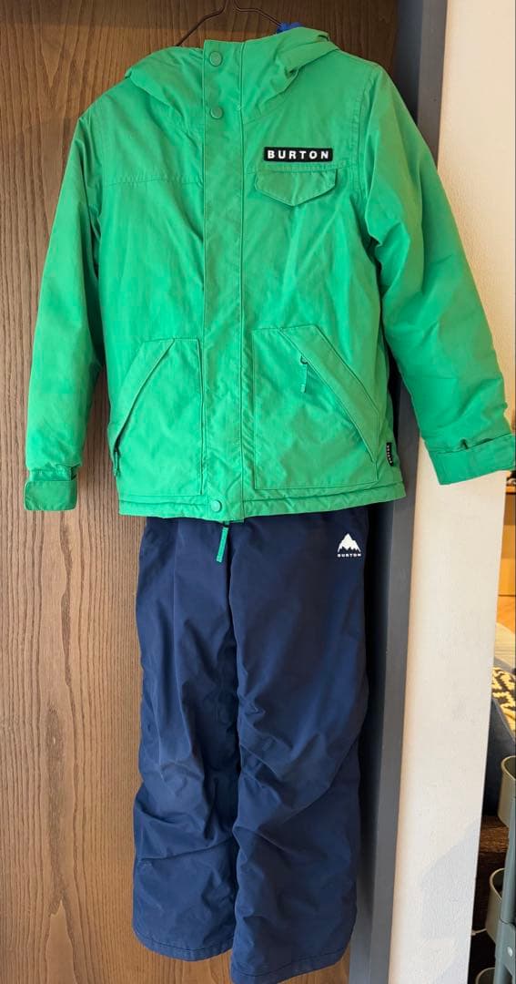 BURTON 子ども用スノーボードウェアジャケットのみ