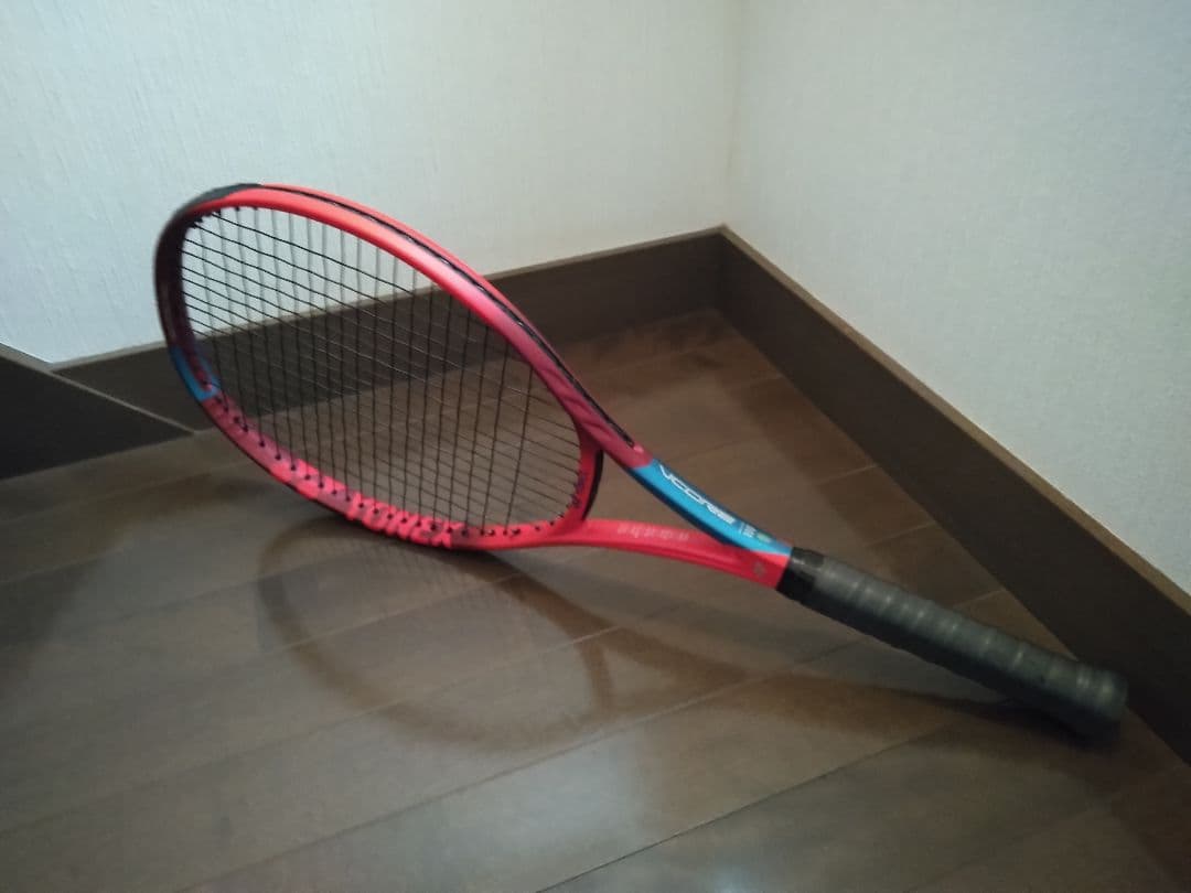 美品！YONEX VCORE 100 硬式用テニスラケット