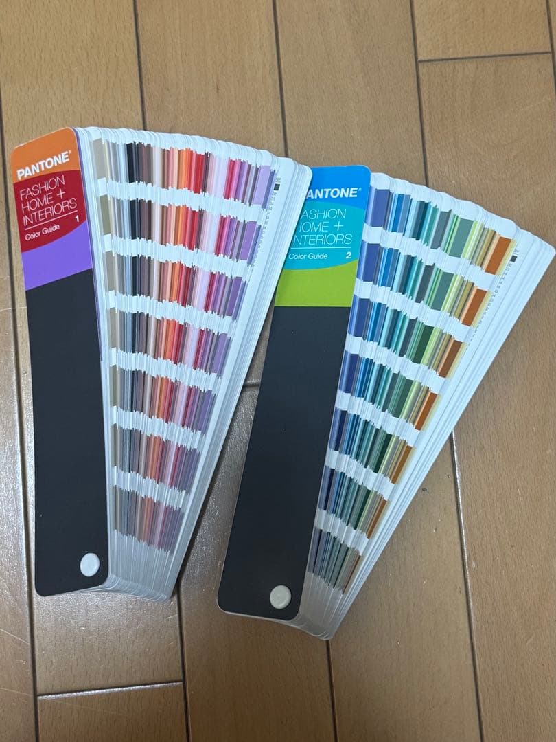 PANTONE 色見本 FASHION  + INTERIORS