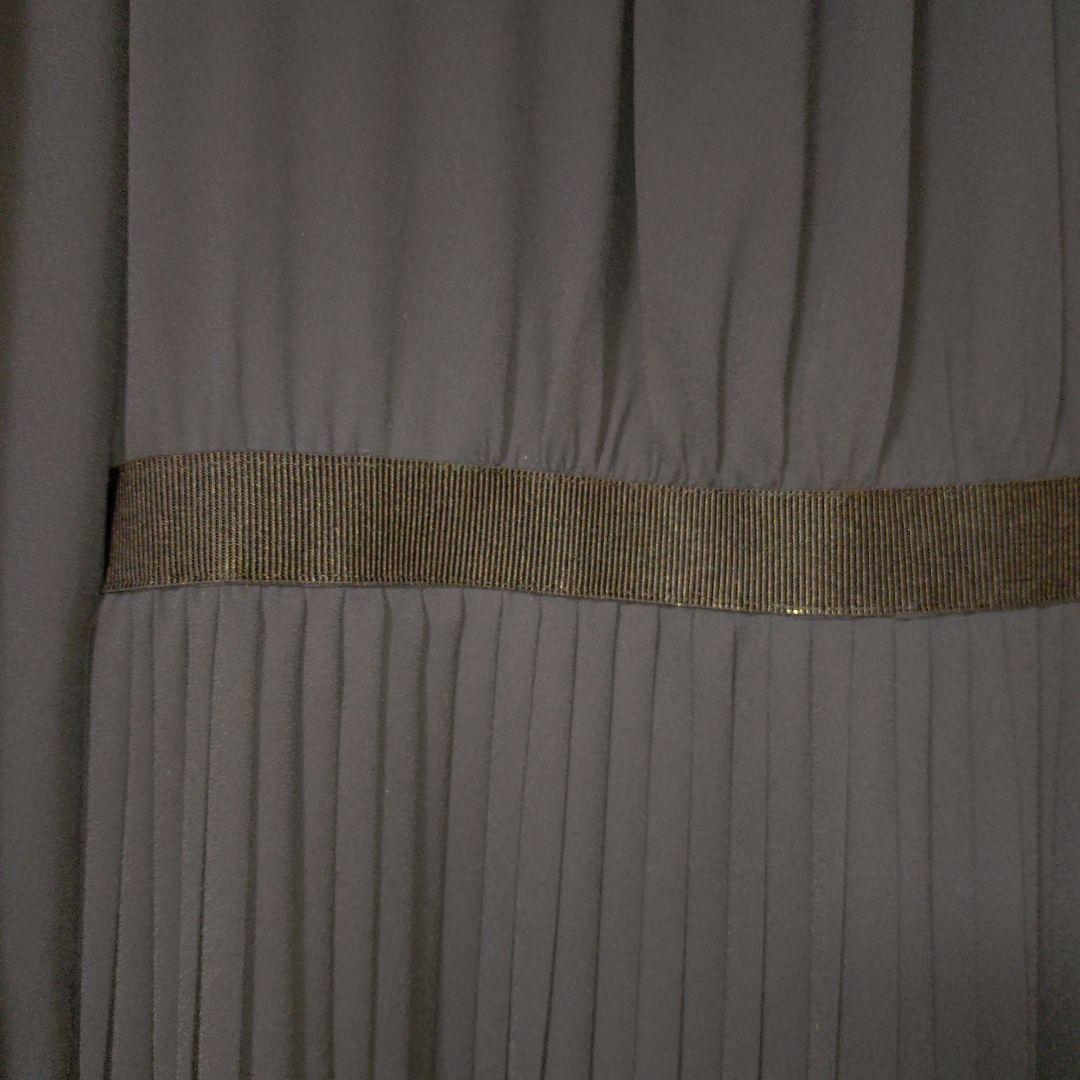 新品タグ付き　INED（イネド）プリーツワンピース