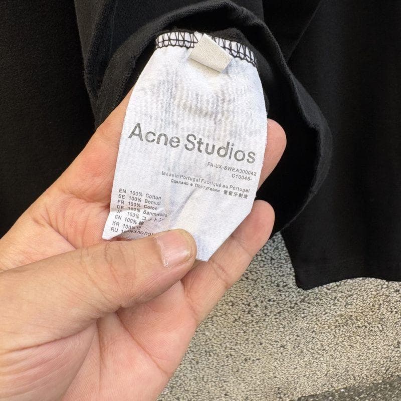 Acne Studios ブラック 長袖Tシャツ 1996 男女兼用