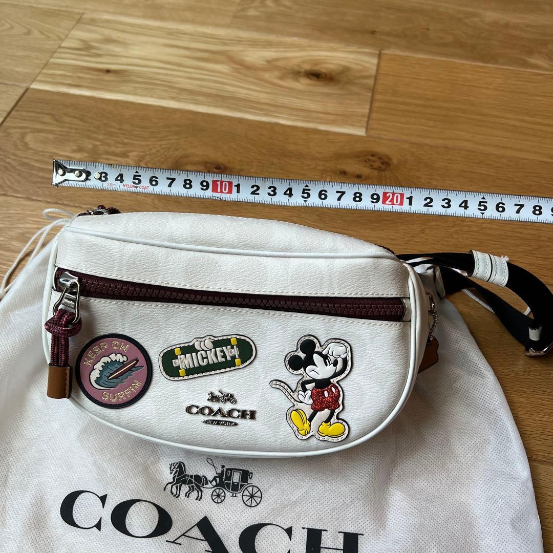 日本限定　COACH ミッキーボディバッグ