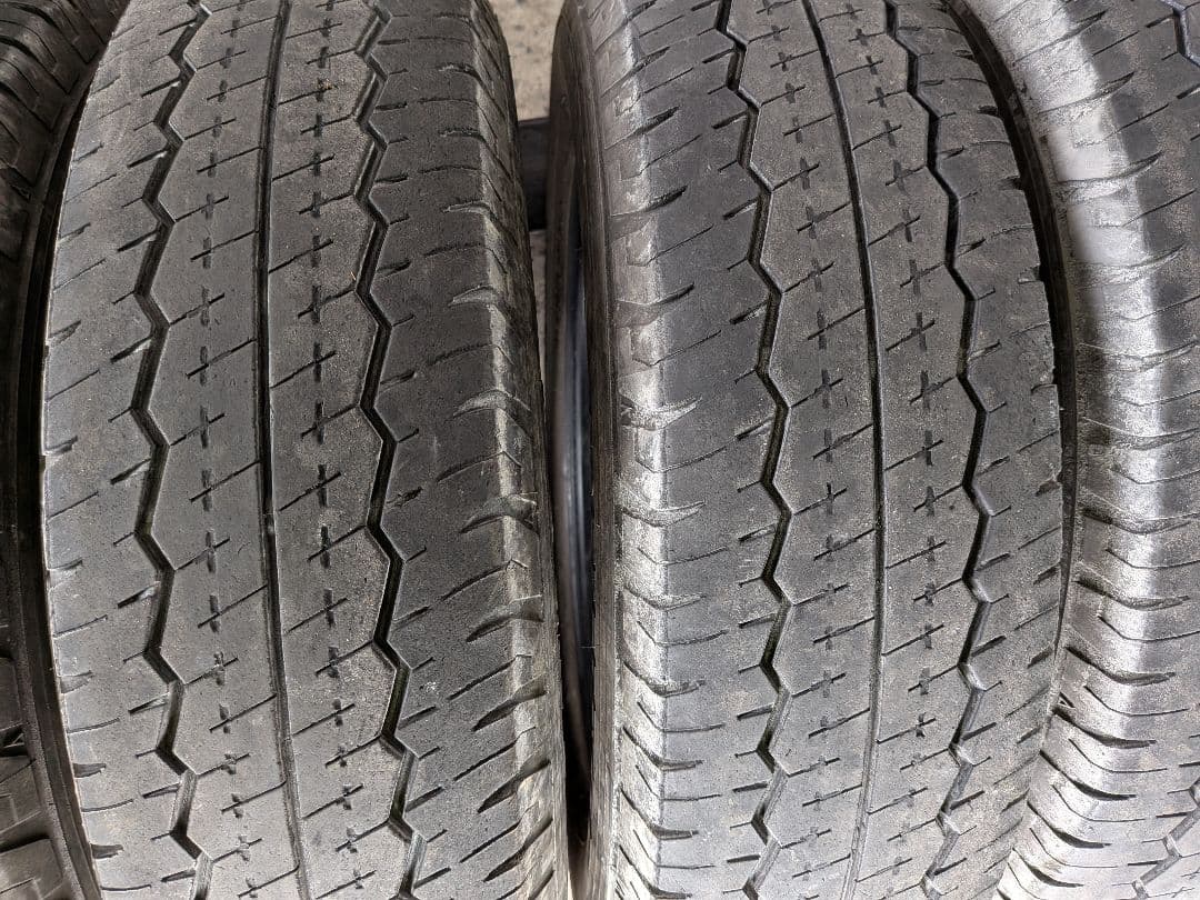 2023年　165/80R14 97/95N LT 4本セット