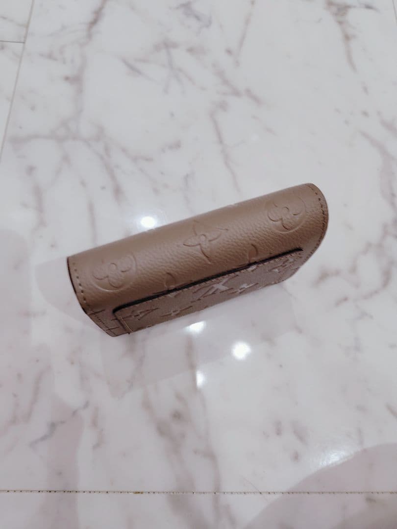 二つ折り財布☆カーキ☆ノベルティ(非売品)LOUISVUITTON