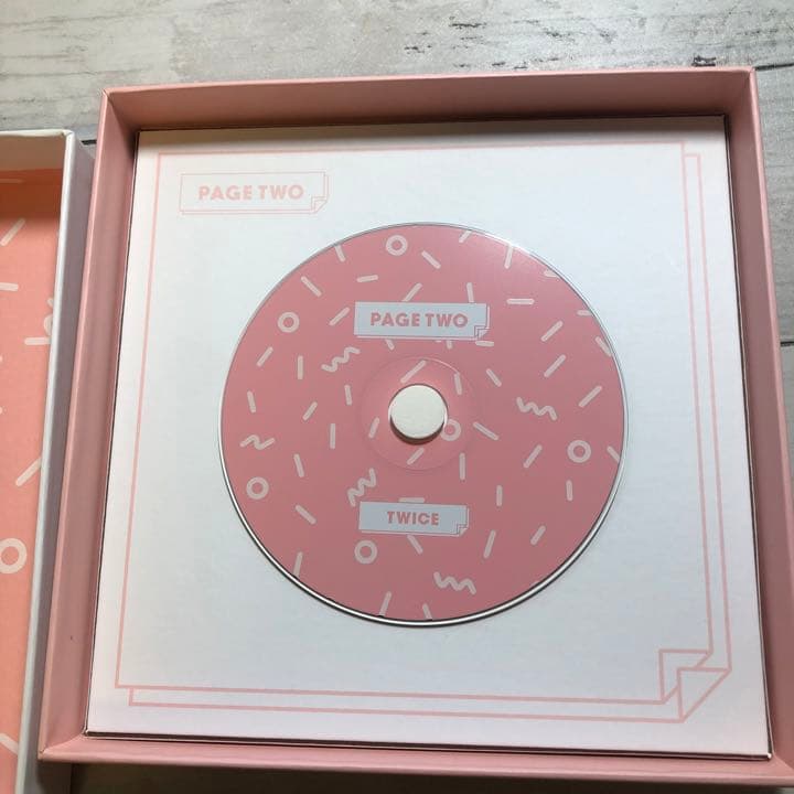 TWICE アルバム PAGE TWO チェヨンデザイン