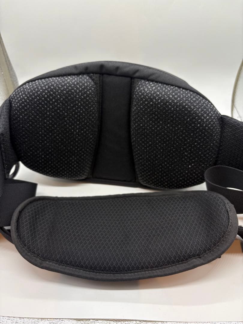 【美品】 Hugoo ハグー ヒップシート ショルダーバッグ 黒×黄