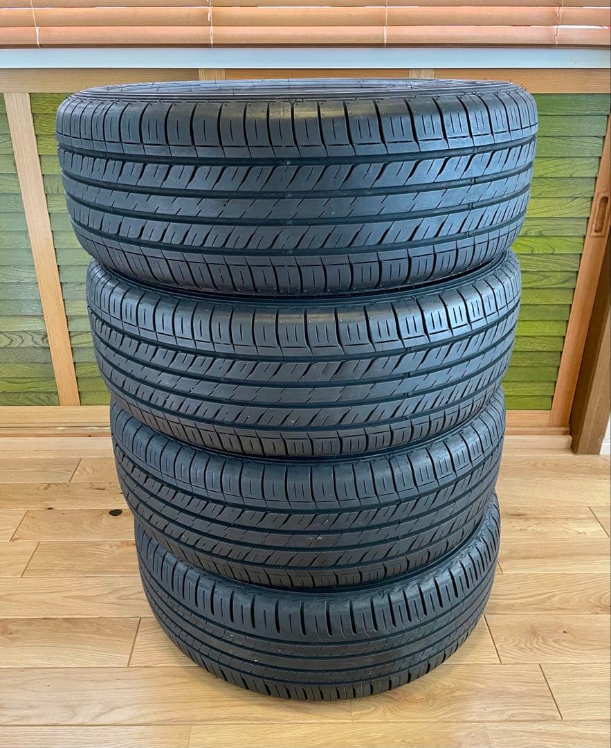 送料込み215/60R16 DUNLOP ENASAVE EC300 4本セット