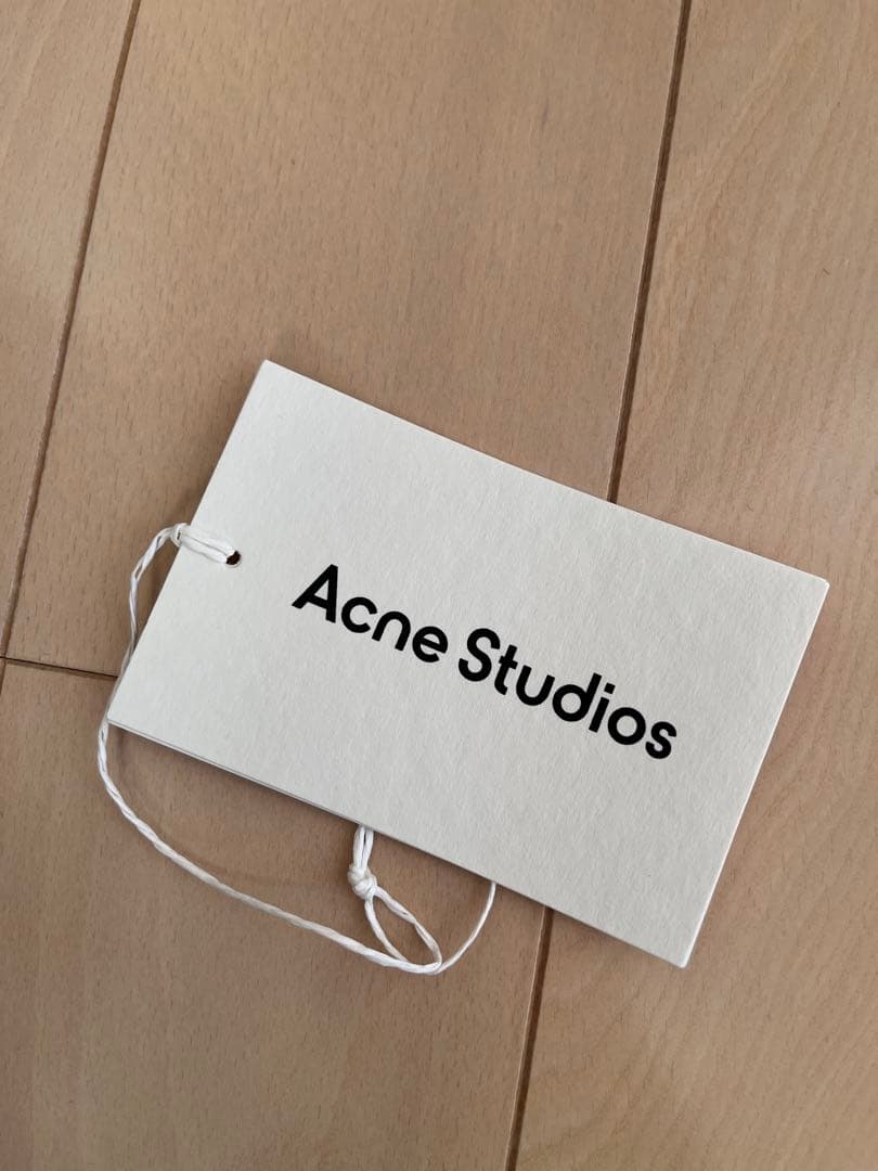 Acne Studios グレー 半袖Tシャツ