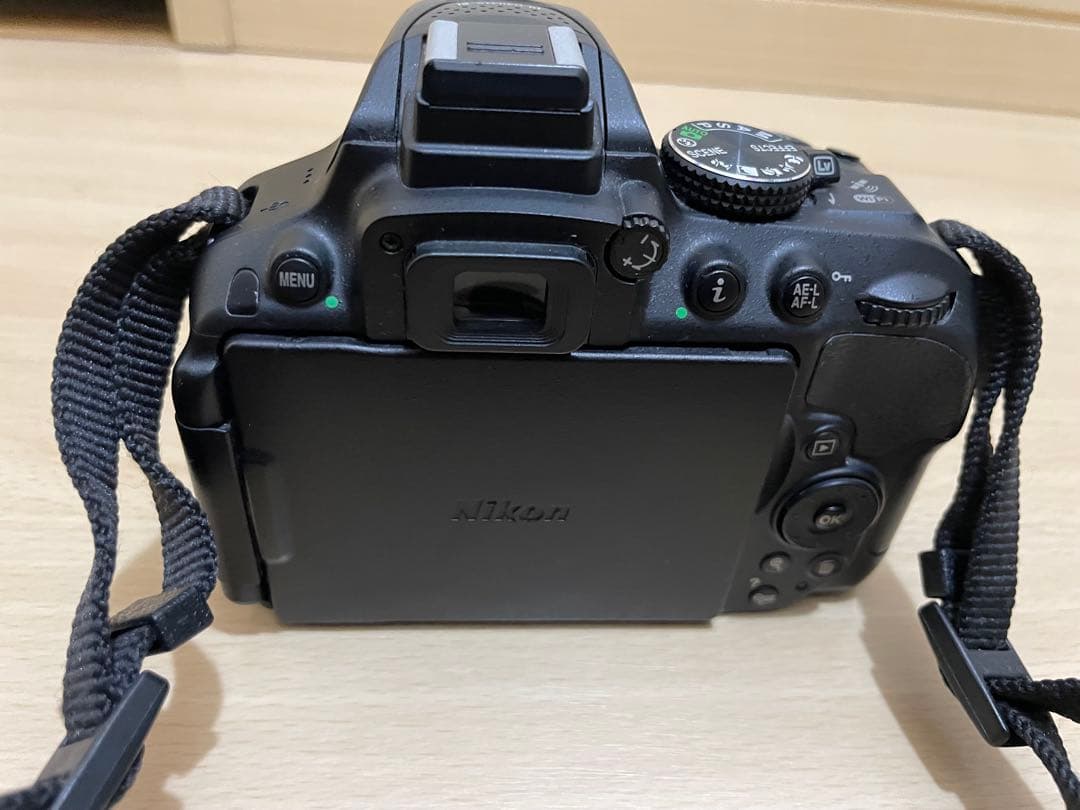 Nikon D5300 デジタル一眼レフカメラ