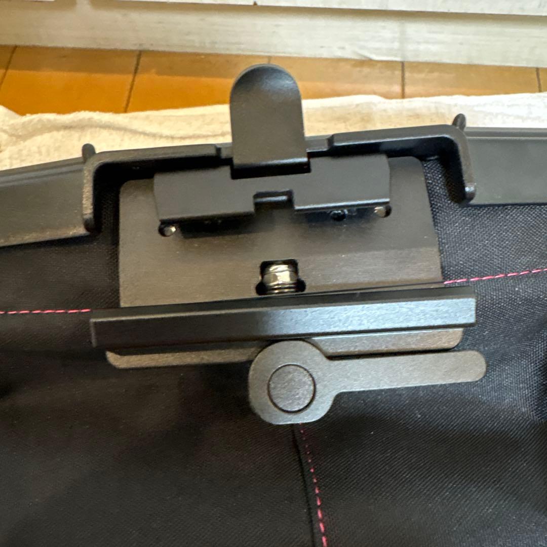 REC MOUNT 車体装着バッグ ブラック/ピンク　箱無し　未使用品