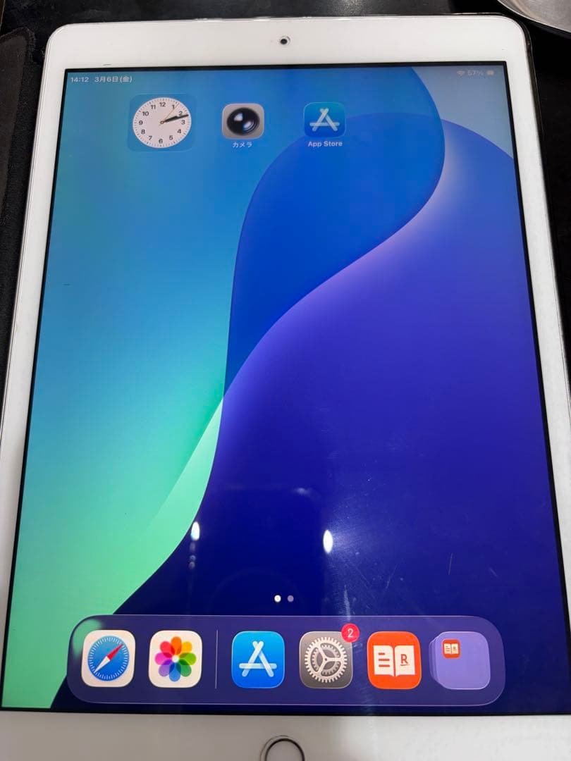 【超美品】Apple iPad 第8世代　32GB 修理分解歴無し　本体
