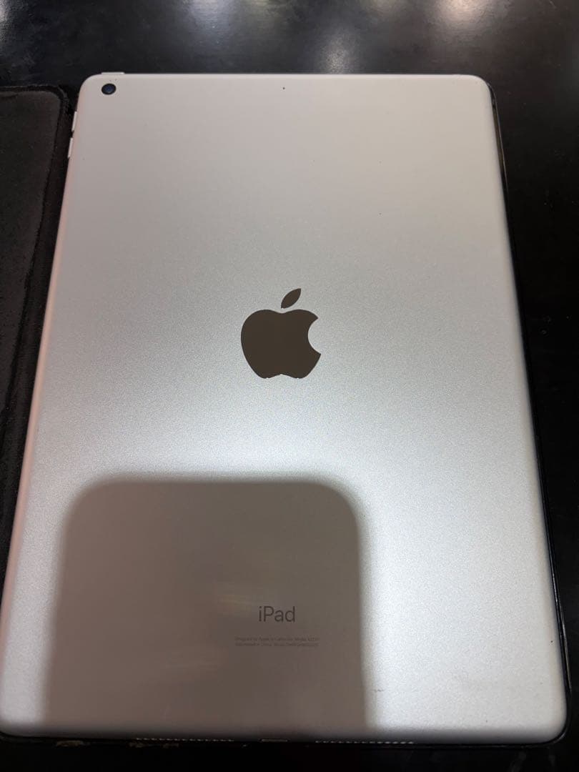 【超美品】Apple iPad 第8世代　32GB 修理分解歴無し　本体
