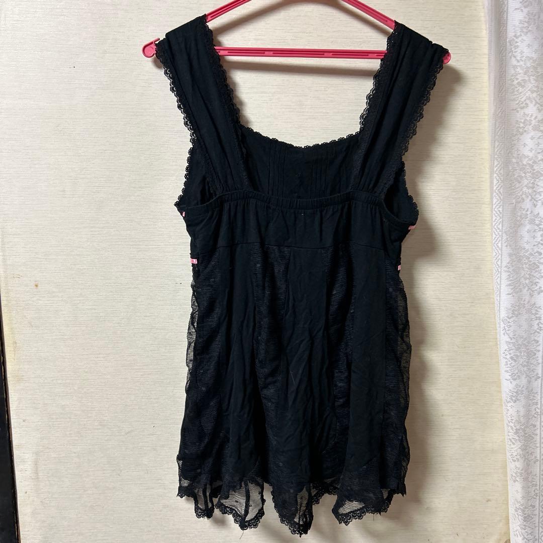 h.naotoレースとリボン付き黒キャミソール