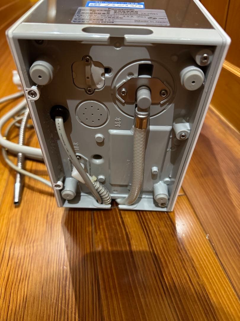 パナソニック 還元水素水生成器 TK-HS91-W 中古品です。