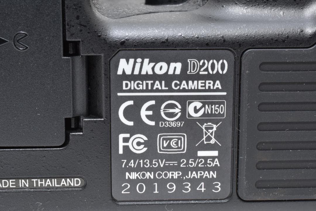 新品級 NIKON D200 ショット数 57枚 デジタル ボディ H257