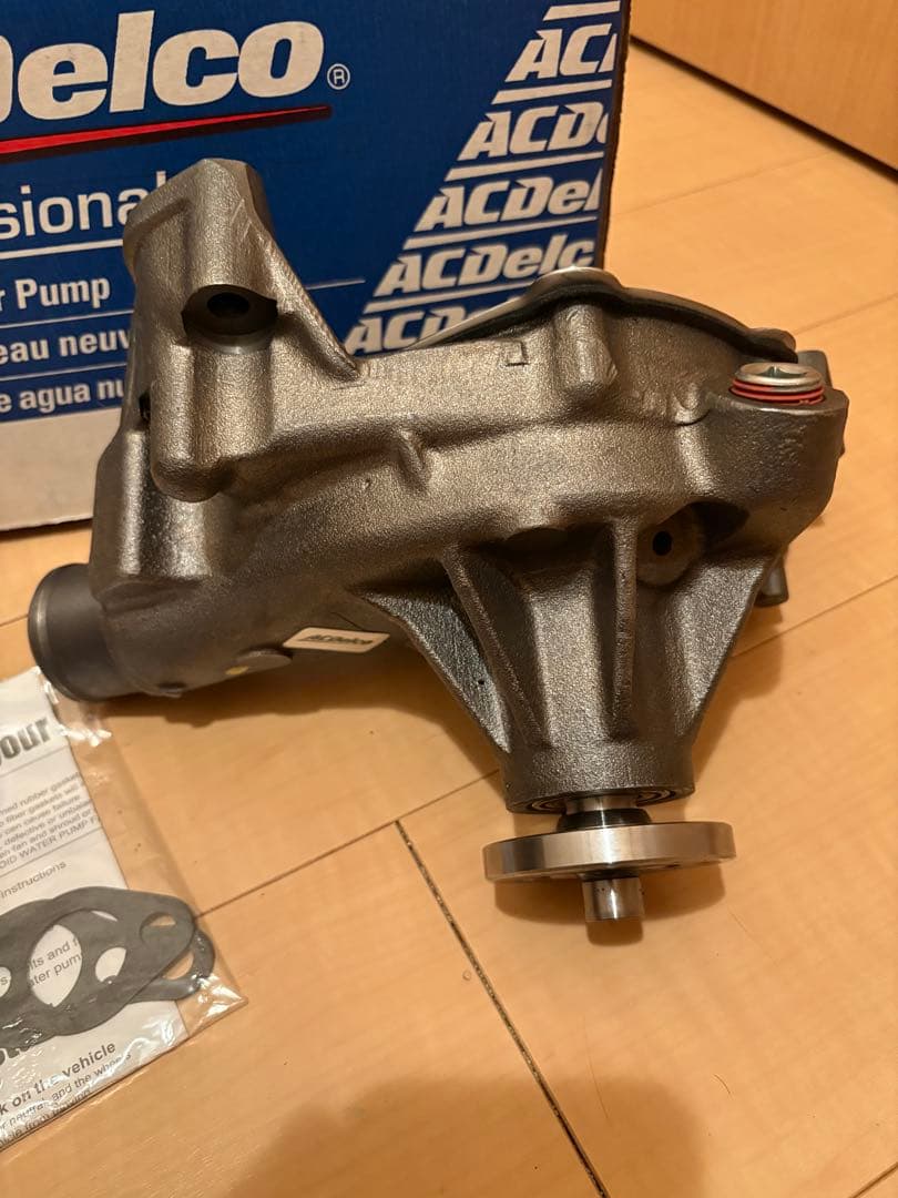 ACDelco 新品 ウォーターポンプ キャデラックブロアム