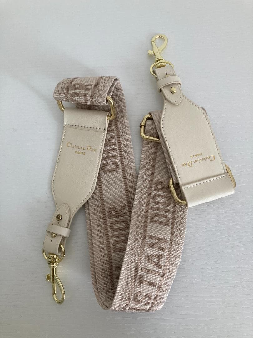 かごハンドバッグDIORロゴ 女性ショルダーバッグ　ベージュ高品質　素晴らしい