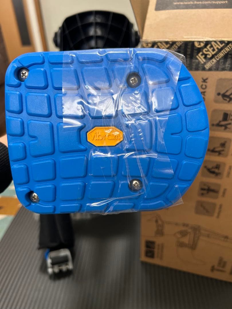 iWALK3.0 アイウォーク　ハンズフリー松葉杖　新品