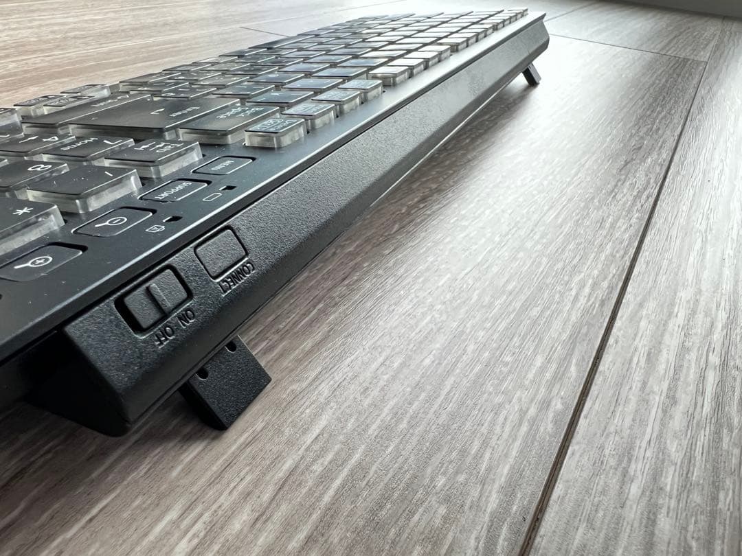 【ジャンク品】富士通 ESPRIMO FH77/C2 (HDDなし/液晶交換歴)