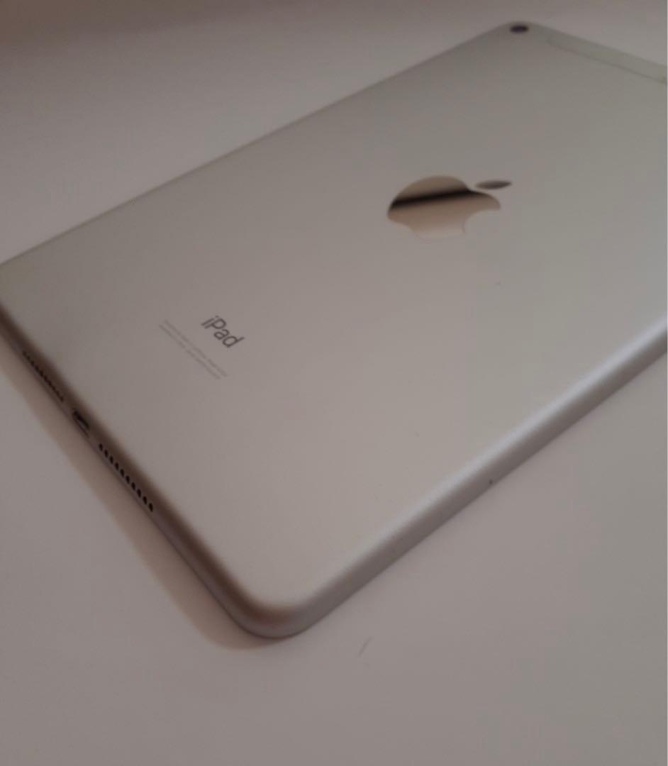 iPad mini5 第五世代 64GB cellular シルバー 訳あり