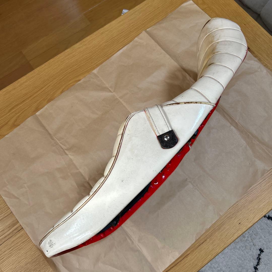 ゼファーx シート　ベース　張り替え前提　タックロール　ジャンク