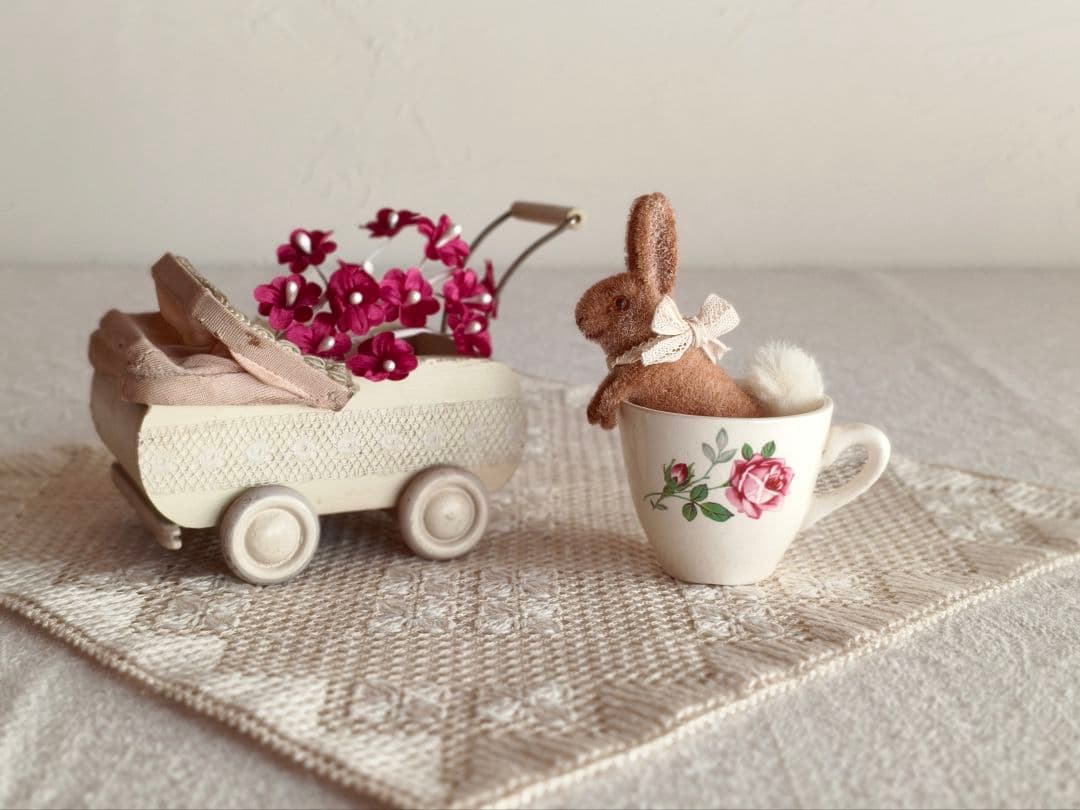 【あやっちさま】antique mini cup ୨୧ 薔薇の絵の 小さなカップ