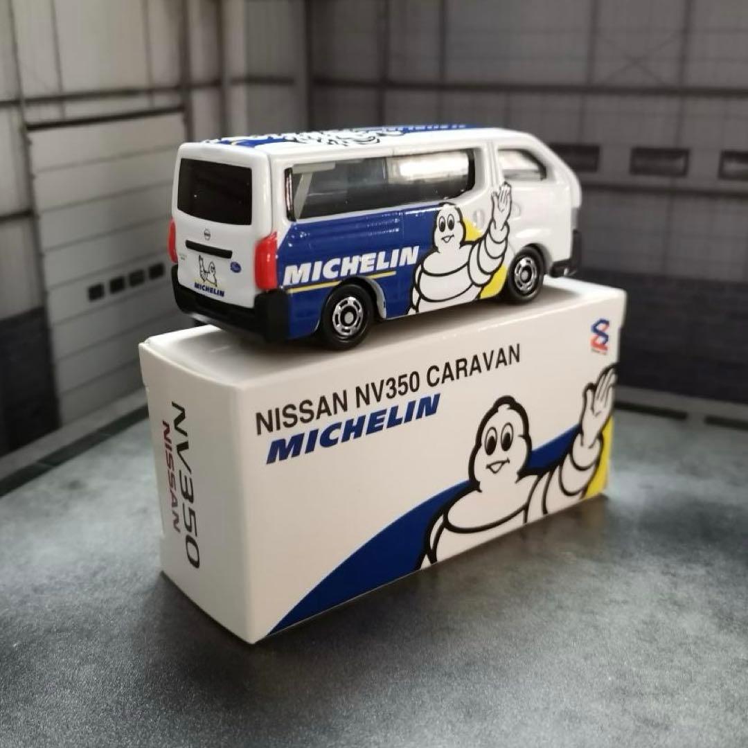 トミカ 105 日産 NV350 キャラバン MICHELIN仕様　A52