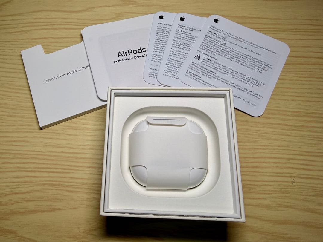 AirPods4アクティブノイズキャンセリング　オマケ付