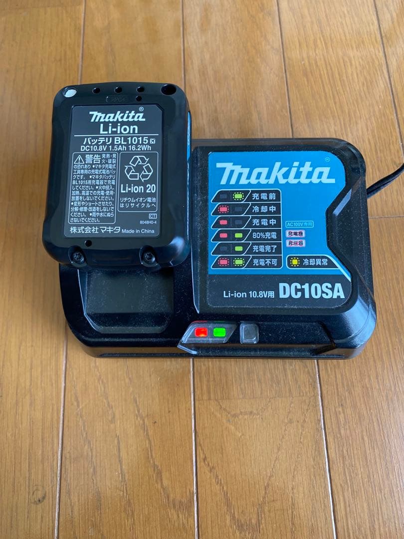 Makita 充電式スティッククリーナー CL106FD