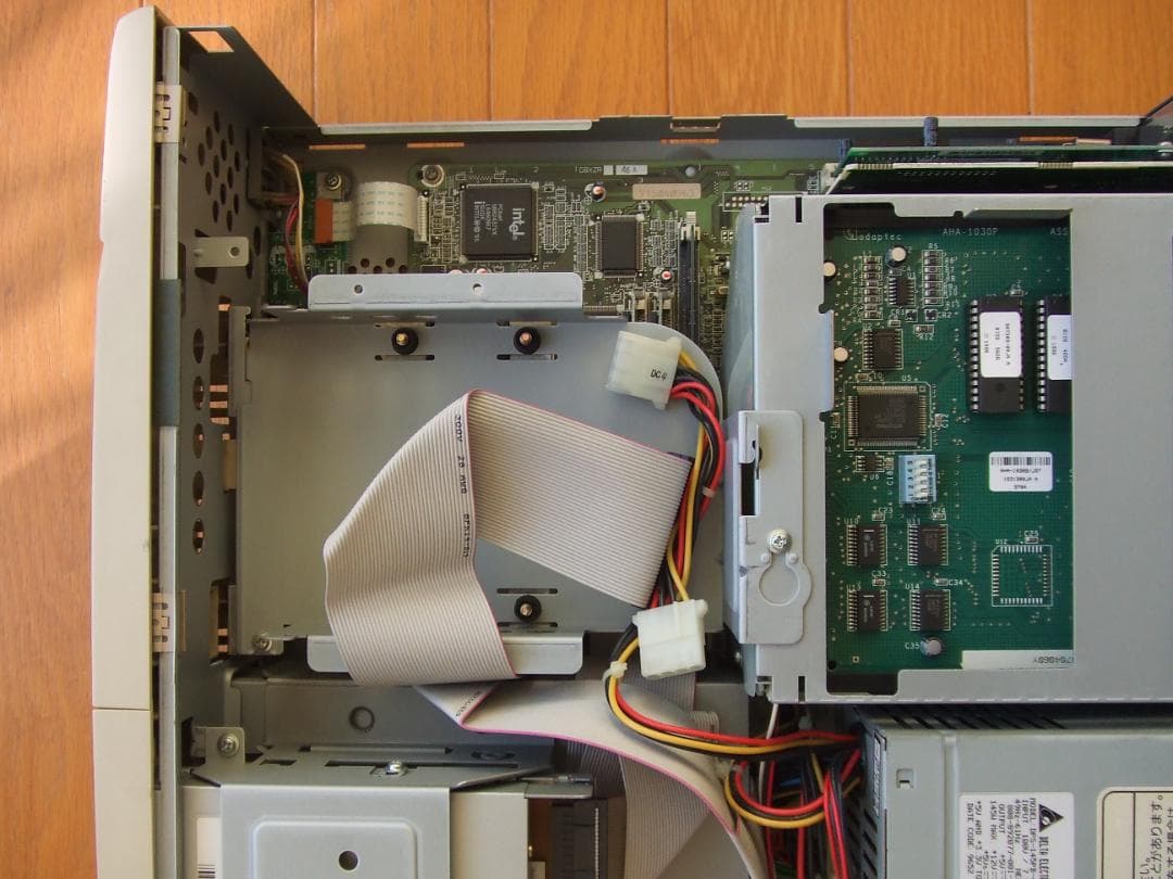 NEC PC9821 V166 増設RAMなどが追加してあります