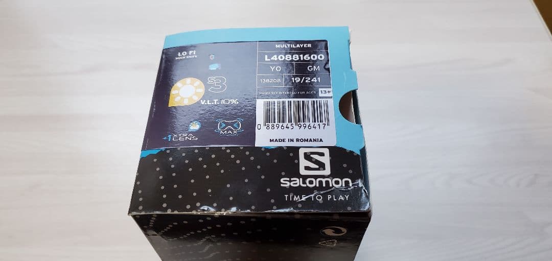 SALOMONスキーゴーグル