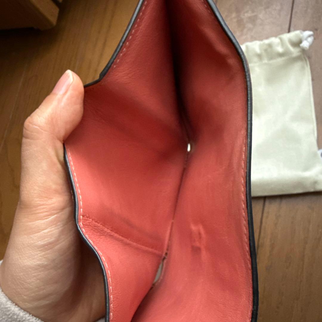 LOEWE ベージュ レザー 三つ折り財布