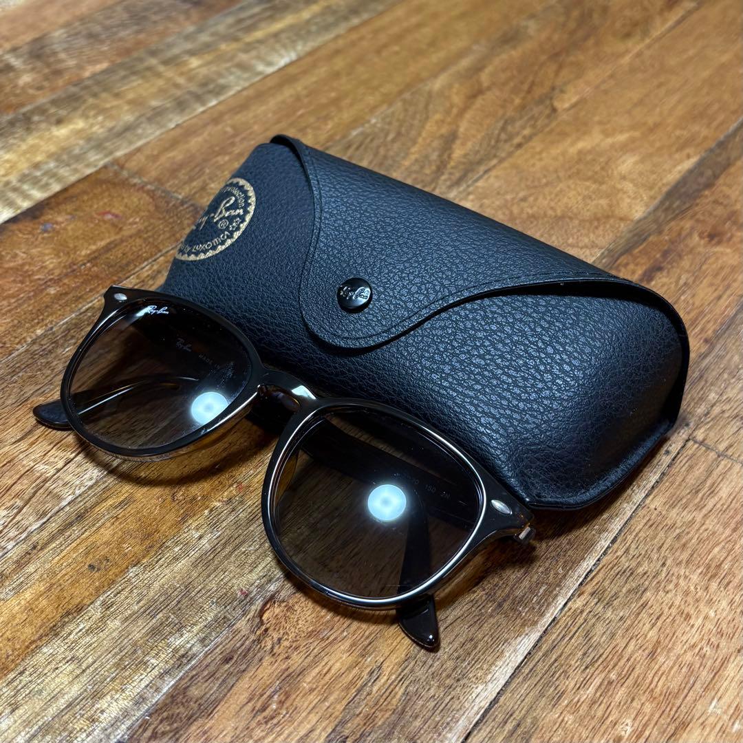 RayBan RB4259-F サングラス