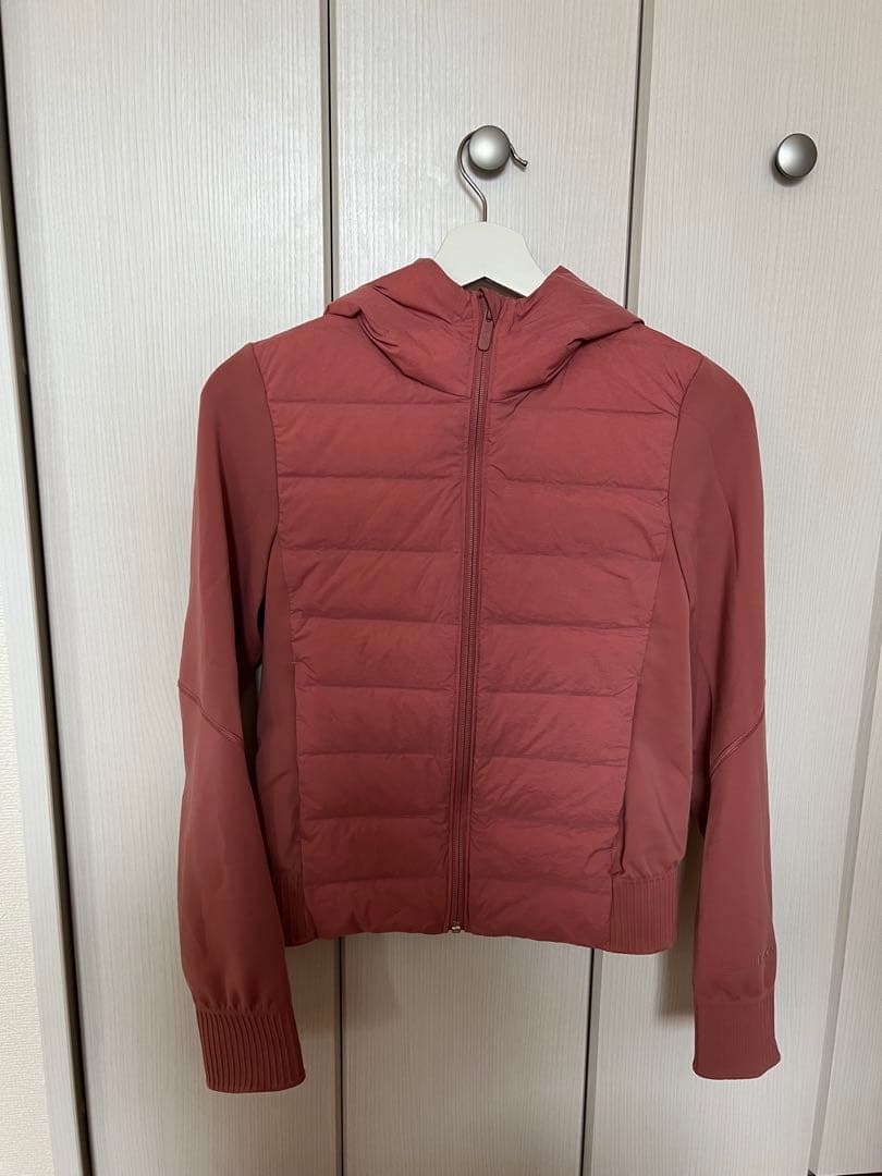 ルルレモン　Down & Around Jacket