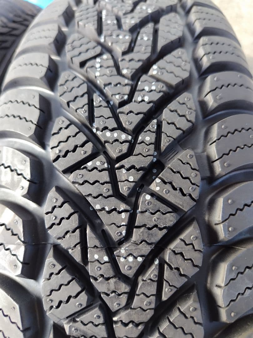 155/65R13、オールシーズンタイヤ未使用品4本、CST・MEDALLION