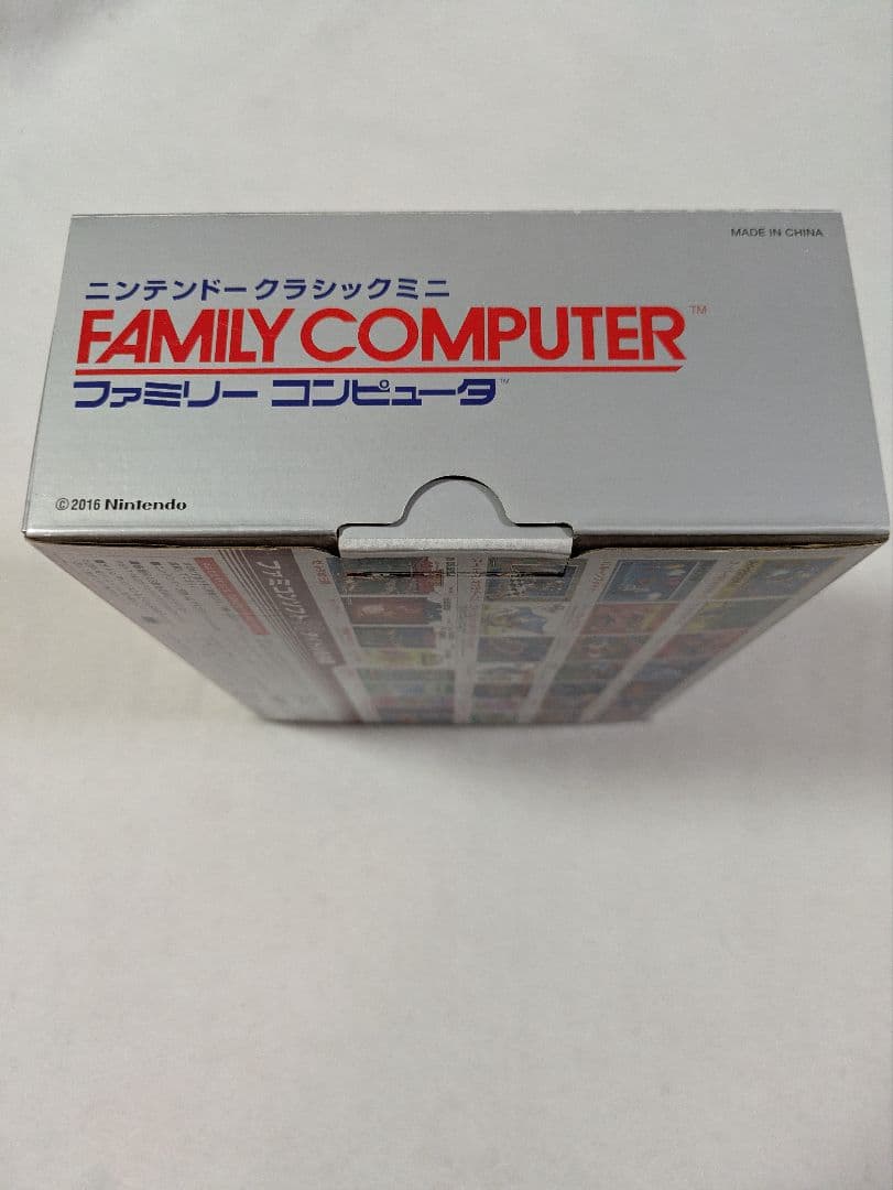 ニンテンドークラシックミニミニ　ファミリーコンピュータ