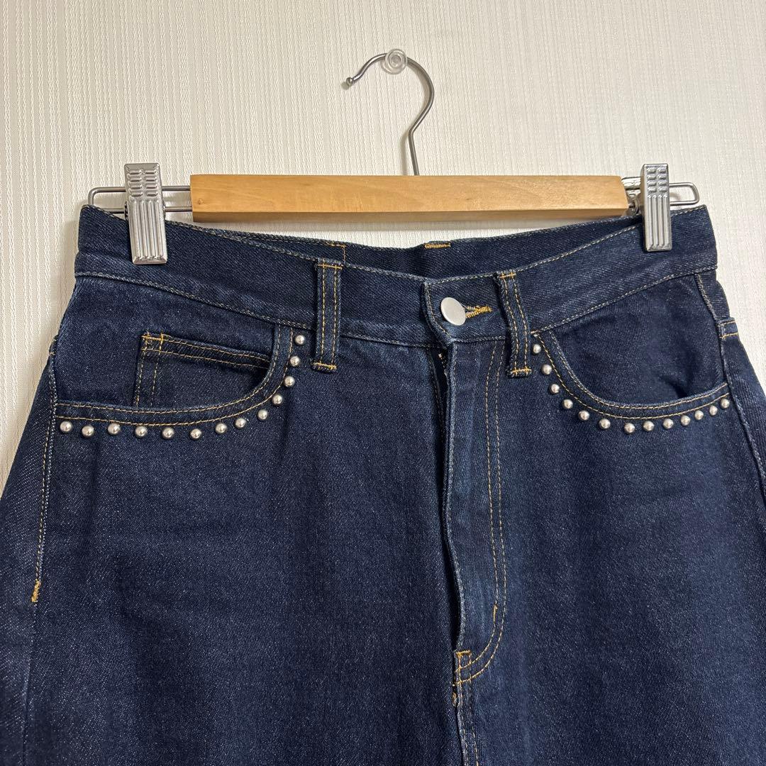 justanoon スタッズデザインデニムパンツ