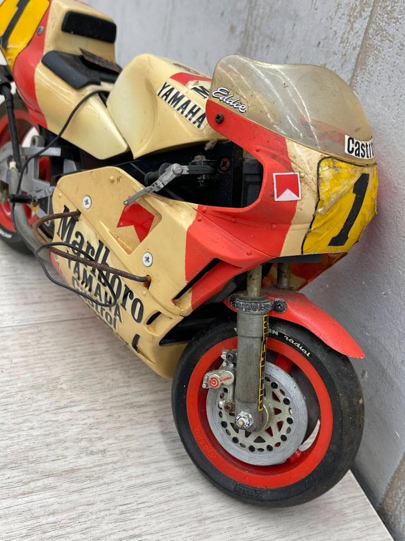 京商 1/8 グランプリレーサー マルボロ ヤマハ YZR500 動作未確認