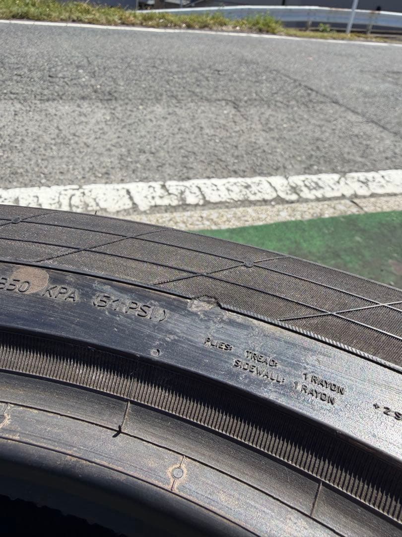 サマータイヤ　275/40R19 2本　コンチネンタル