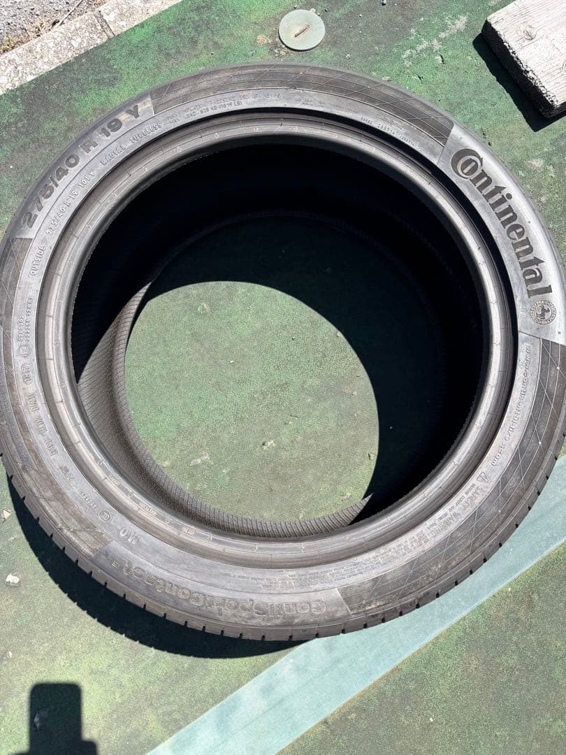 サマータイヤ　275/40R19 2本　コンチネンタル