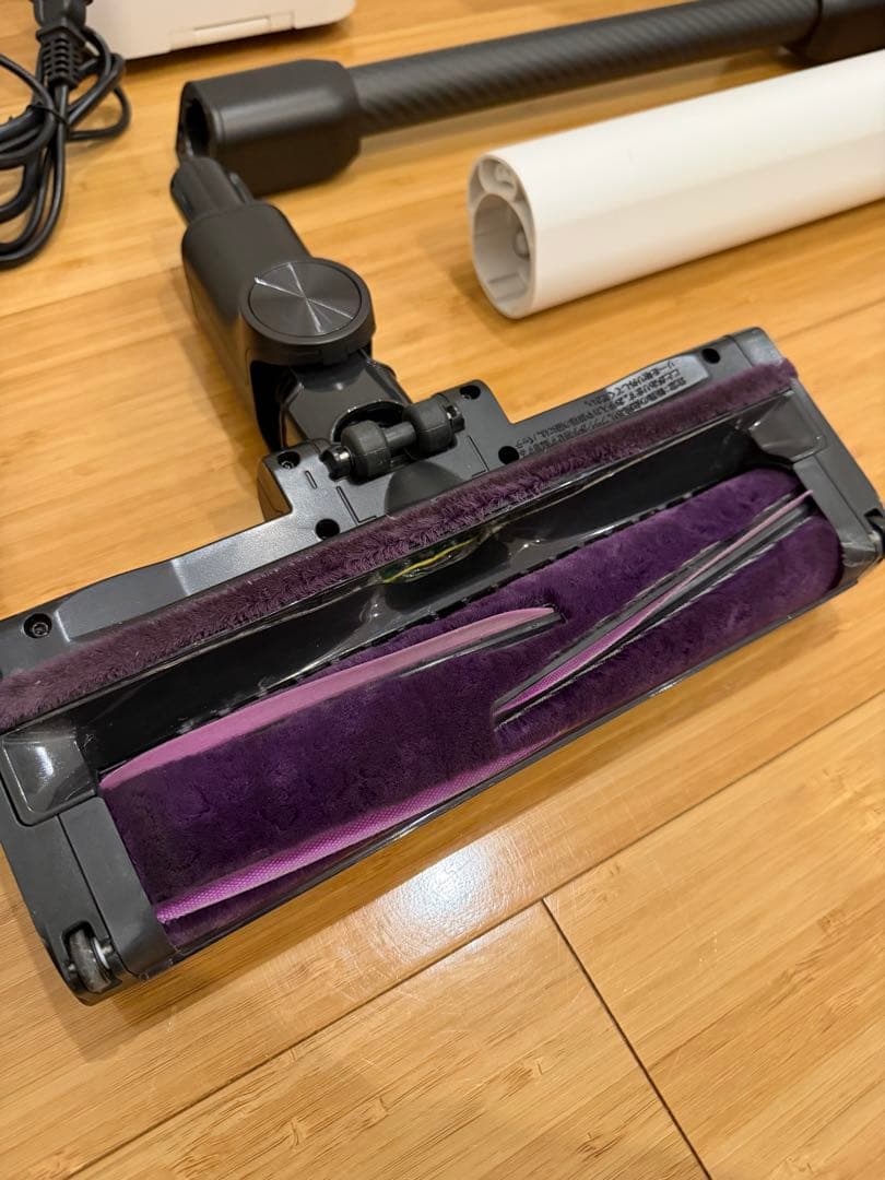 【美品】Sharkコードレススティッククリーナー　IW3241J