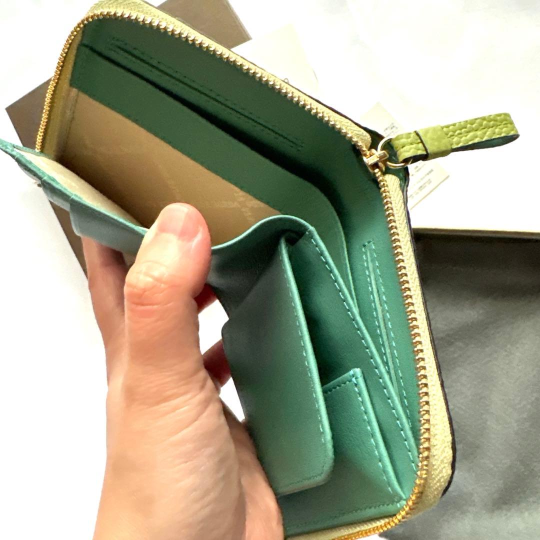 【新品】PELLE BORSA ペレボルサ フィーネ 二つ折り財布 グリーン 緑