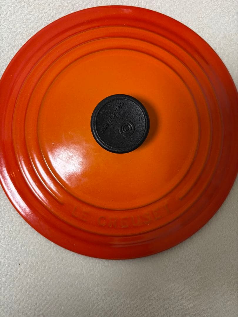 ル・クルーゼ　ココット・ロンド 22 cm オレンジ ガス IH オーブン対応