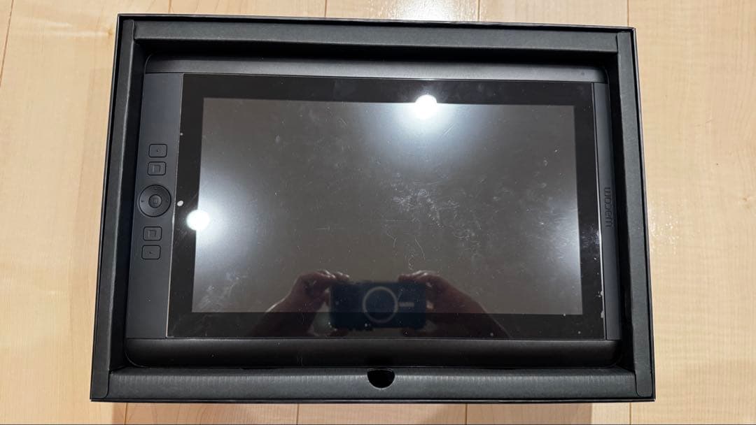 Wacom Cintiq 13HD DTK-1300 液晶ペンタブレット本体