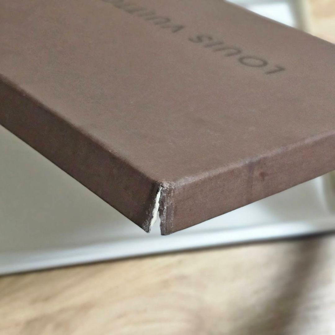 LOUIS VUITTON オリーブグリーン マフラー