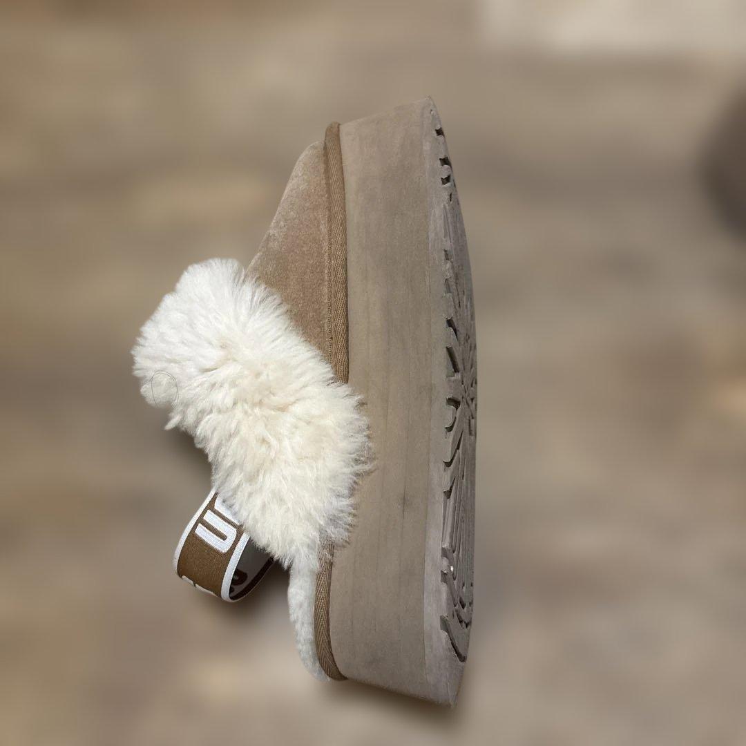 【値下げしました】UGG 厚底スリッポン