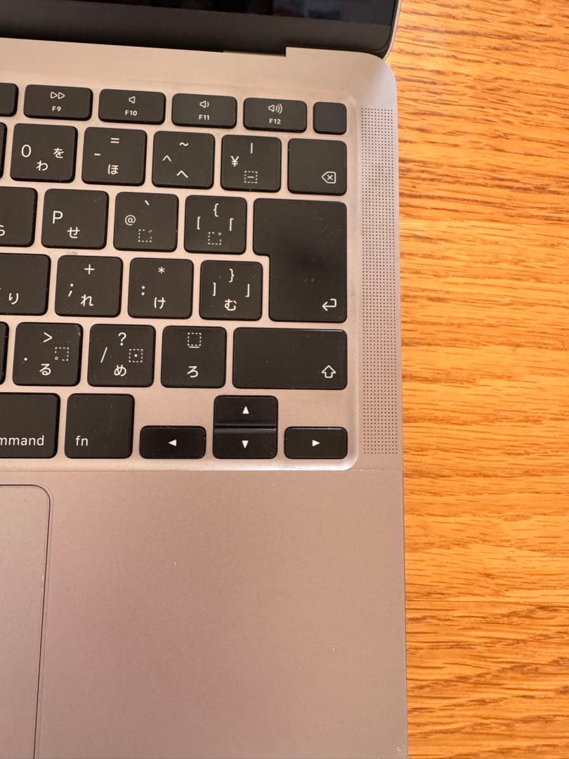 13インチMacBook Air 2020 最安帯 箱、充電器付き