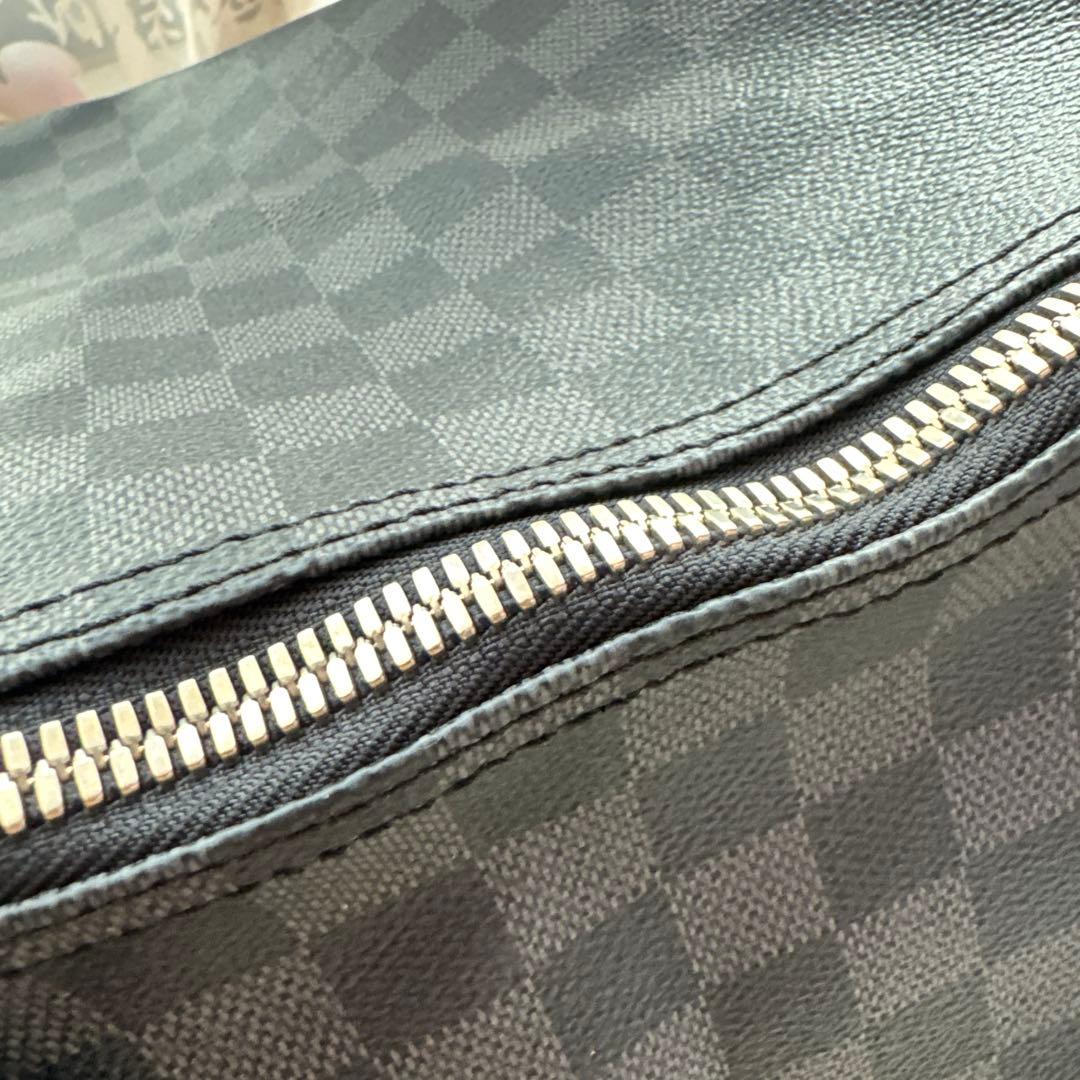 Louis Vuitton ダミエグラフィット キーポル